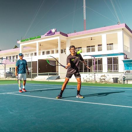 Cancun Tennis Inn Канкун Экстерьер фото